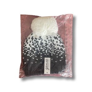 NWT Genie Toque Hat Beanie with Pop Pom in Black and White